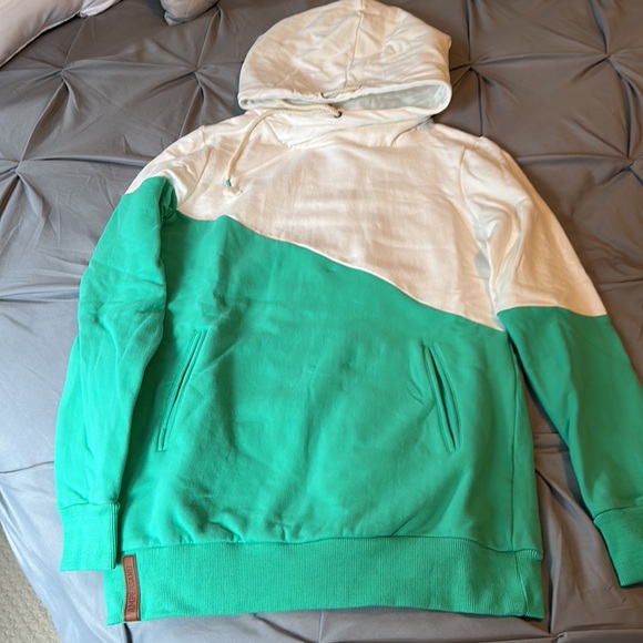 Ampersand Ave Singlehood - Picture 2 of 2